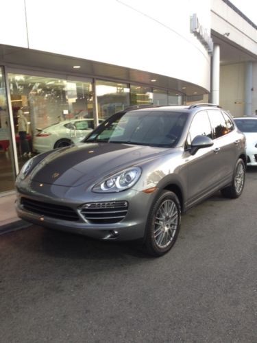 2012 porsche cayenne base sport utility 4-door 3.6l