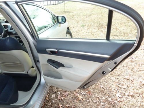 NO RESERVE HYBRID 1.3L NAVIGATION COLD A/C KEYLESS EXTRA CLEAN RUNS DRIVES NEW, image 17