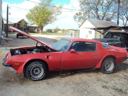 1975 pontiac trans am with %100 restored 400 engine