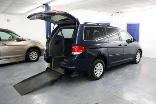 2010 honda odyssey wheelchair accessible handicap minivan with rear entry access