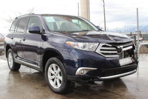 2012 toyota highlander 4wd damaged salvage runs! only 13k miles loaded wont last