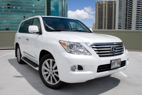 2011 lexus lx570 luxury package  -rear dvd power 3rd row, loaded! one owner car