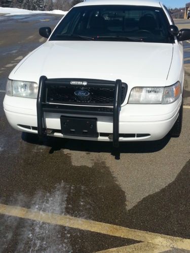 2008 crown vic police interceptor w/ extras