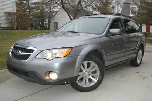 Free shipping/flight outback moonroo heated leather seats  salvage rebuilt title