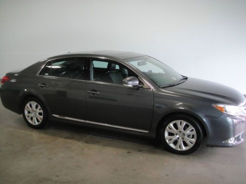 2012 toyota avalon limited sedan 4-door 3.5l