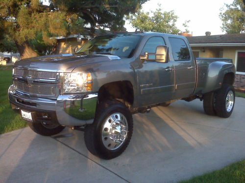 2008 grey chevy crew cab dually 4x4 allison transmission very low miles 52700