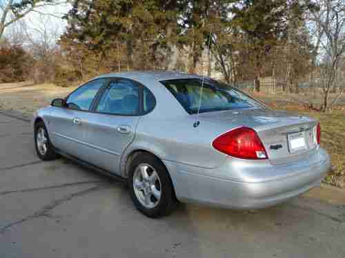 2002 Ford Taurus SES E85, image 2