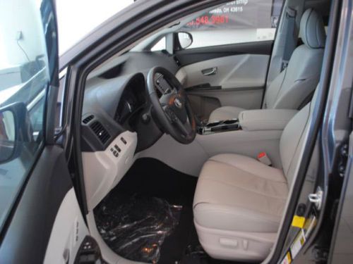 Limited w/Na 3.5L Power Steering Power Brakes Power Door Locks Power Windows, image 9