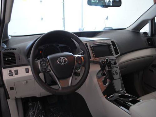 Limited w/Na 3.5L Power Steering Power Brakes Power Door Locks Power Windows, image 11