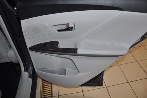 Limited w/Na 3.5L Power Steering Power Brakes Power Door Locks Power Windows, image 31