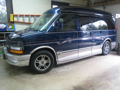 Chevrolet 2004 awd explorer limited se conversion van loaded low miles