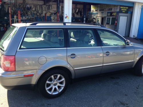 2004 volkswagen passat gls wagon 4-door 1.8l