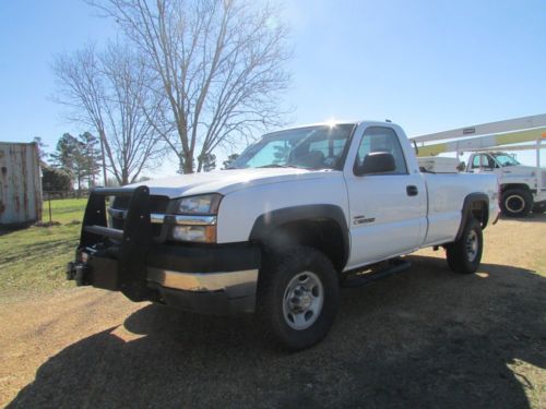 04 chevy chevrolet 2500 hd 4x4 duramax allison auto 6.6l turbo diesel warn winch