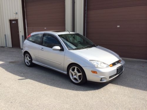 2003 ford focus svt 6 speed 97k miles nr !!!