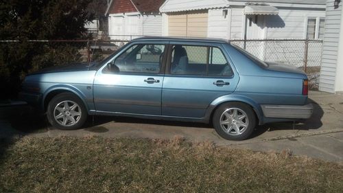 1990 volkswagen jetta gl sedan 4-door 1.6l