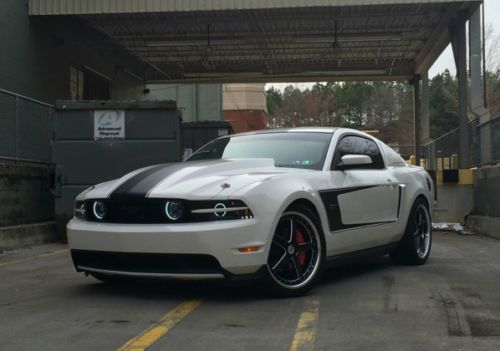 2010 ford mustang gt / very custom / very unique / upgraded engine &amp; appearance