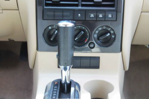 XLT SUV CD 4X4 4-Wheel Disc Brakes 5-Speed A/T A/C ABS Adjustable Steering Wheel, image 12