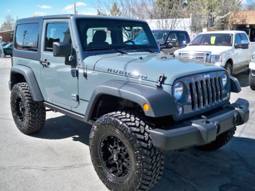 Custom built 2014 jeep wrangler rubicon, under 1,000 miles!