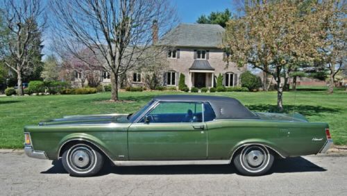 Classic 1970 lincoln continental mark iii