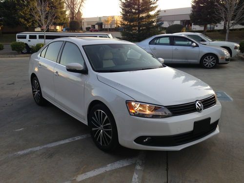 Volkswagen 2012 jetta sel premium 4dr 2wd sedan 13k miles