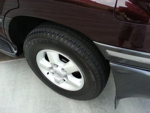 No Reserve .Smoke free, Excellent condition, Clean title, image 9