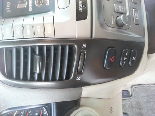 No Reserve .Smoke free, Excellent condition, Clean title, image 39