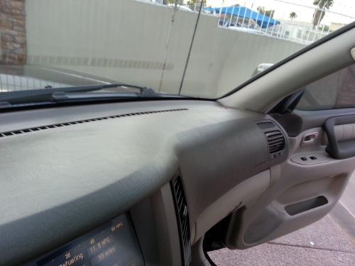 No Reserve .Smoke free, Excellent condition, Clean title, image 41