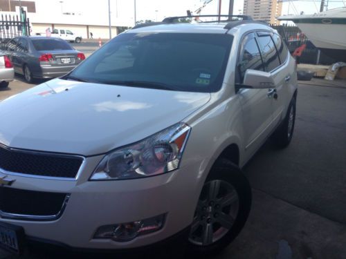 2012 chevrolet traverse lt sport utility 4-door 3.6l