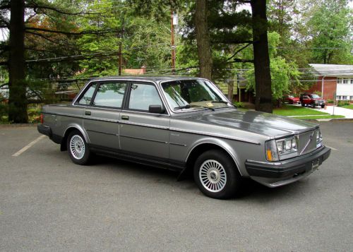 1985 volvo 240 gl one owner car 130k original miles no reserve auction