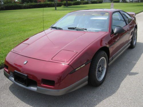 Superb 1987 pontiac fiero g.t. 36k original miles 1 owner 5 speed
