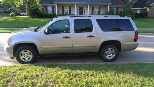 Lowest miles on ebay 49k miles 2007 suburban rare find