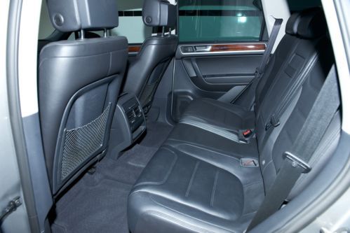 2011 Volkswagen Touareg Hybrid Sport Utility 4-Door 3.0L, US $35,900.00, image 8