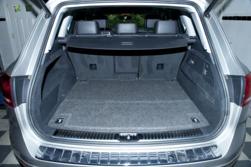 2011 Volkswagen Touareg Hybrid Sport Utility 4-Door 3.0L, US $35,900.00, image 9