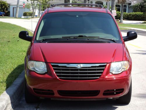 2006 CHRYSLER TOWN COUNTRY TOURING 1OWN TV/DVD LOW MILES NON SMOKER NO RESERVE!, image 10