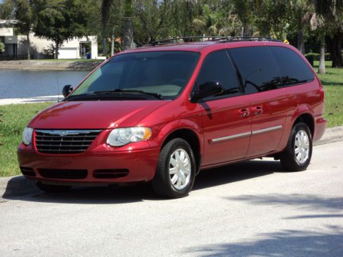 2006 CHRYSLER TOWN COUNTRY TOURING 1OWN TV/DVD LOW MILES NON SMOKER NO RESERVE!, image 12