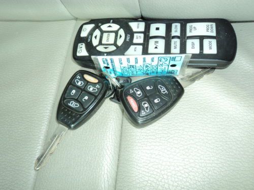 2006 CHRYSLER TOWN COUNTRY TOURING 1OWN TV/DVD LOW MILES NON SMOKER NO RESERVE!, image 43
