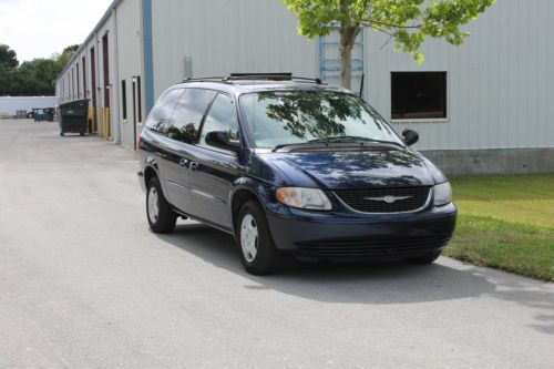 2003 chrysler town country fl vehicle no rust nice van wheelchair lift