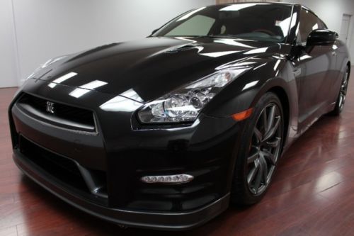 14 gt-r premium/black edit w/ red amber  1,413miles 545hp 1 owner clean carfax