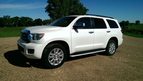 2013 toyota sequoia 4x4 platinum 12k mint!