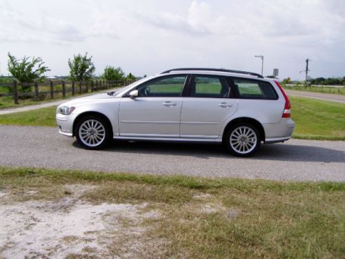 T5 awd  17 inch alloy wheels abs - sport wagon 6 speed