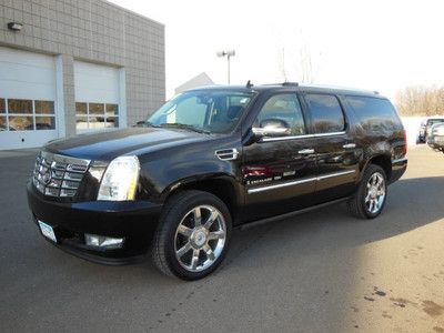 6.2l nav-sunroof-dual dvd s-msrp new $72,690.00-fianancing available