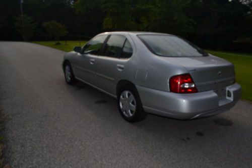 2001 Nissan ALtima (special edition), image 2