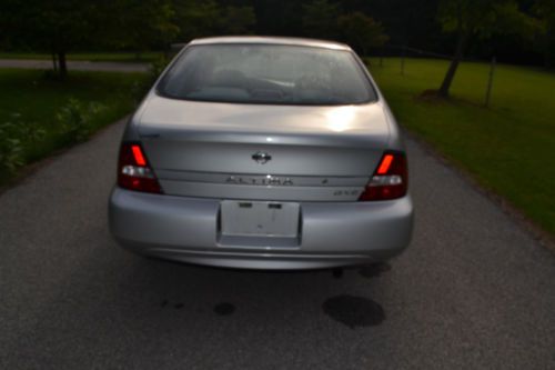 2001 Nissan ALtima (special edition), image 4