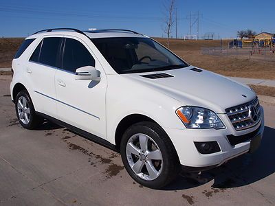 2011 mercedes ml 350 4matic / nav / heated leather / very clean / warranty