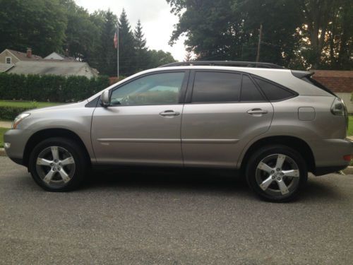 2005 lexus rx330 base sport utility 4-door 3.3l like new!!!