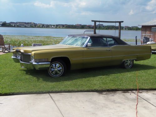 Cadillac convertible....nothing but fun!