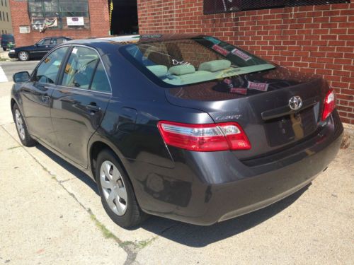 2007 Toyota Camry LE Sedan 4-Door 2.4L, image 6