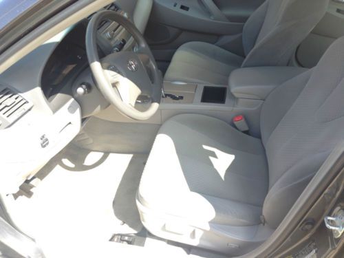 2007 Toyota Camry LE Sedan 4-Door 2.4L, image 11