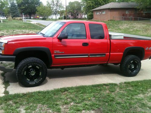 2004 chevrolet silverado 2500 hd base extended cab pickup 4-door 6.6l