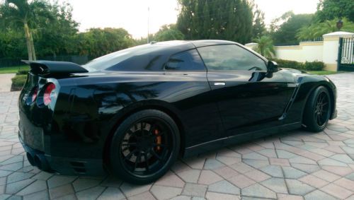 2013 Nissan GTR ( R35 ) Black Edition, image 4